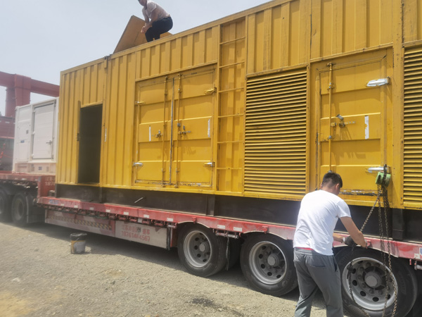 九龙汽油发电机对供油装置的要求