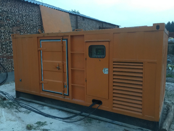 九龙发电机组长期使用中，电缆线的敷设路径有哪些要求？